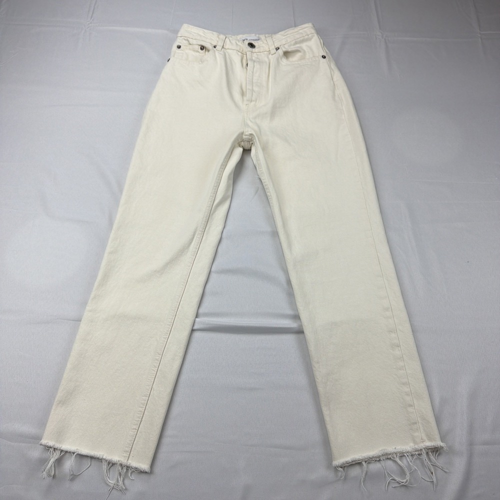 Zara Women's Off White Straight High Rise Raw Hem Jeans Size 25x26  Neutral Chic